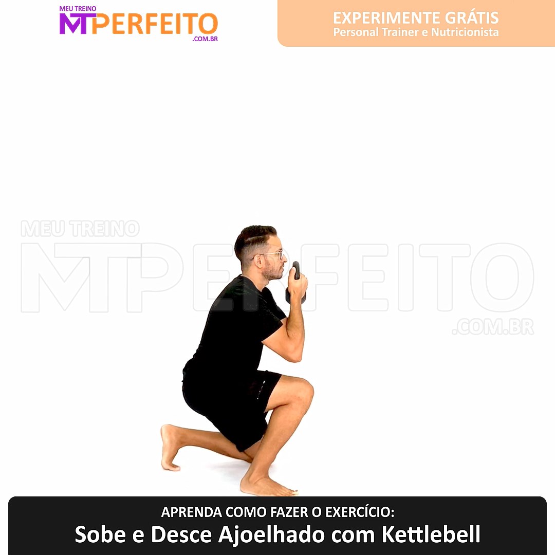 Sobe e Desce Ajoelhado com Kettlebell