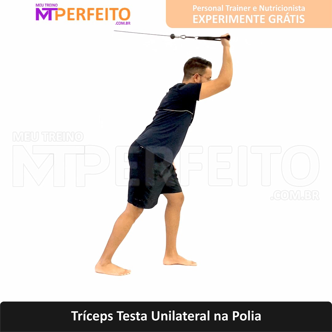 Tríceps Testa Unilateral na Polia